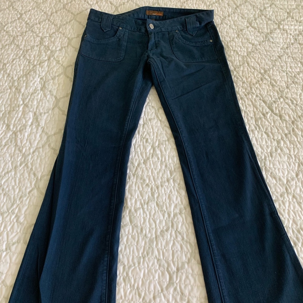 Fossil women’s flair leg jean